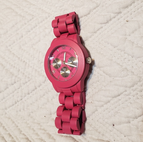 Watch - Picture 2 of 2